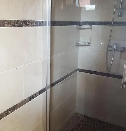 ゲストハウス Vila Delmar *